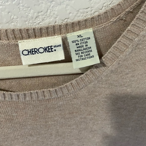 Tan Sleeveless Sweater Vest - Picture 2 of 2